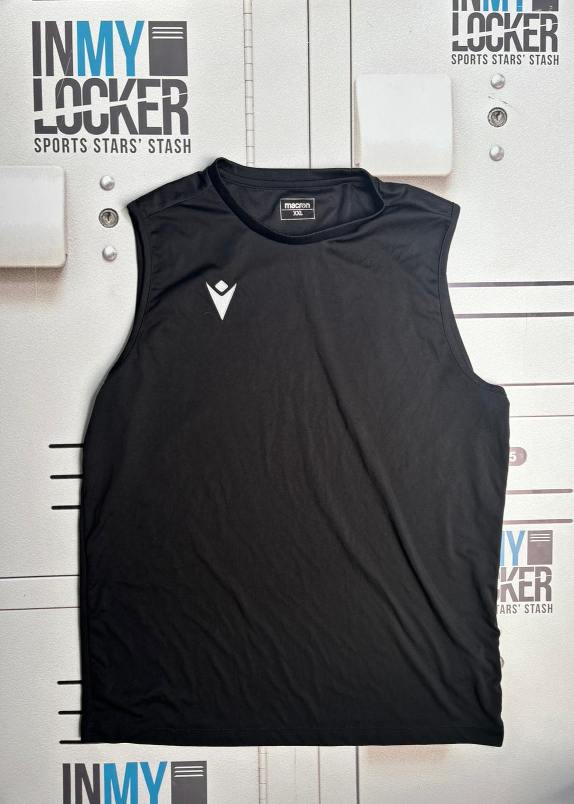 Angus Scott-Young - Macron Gym Vest [Black]