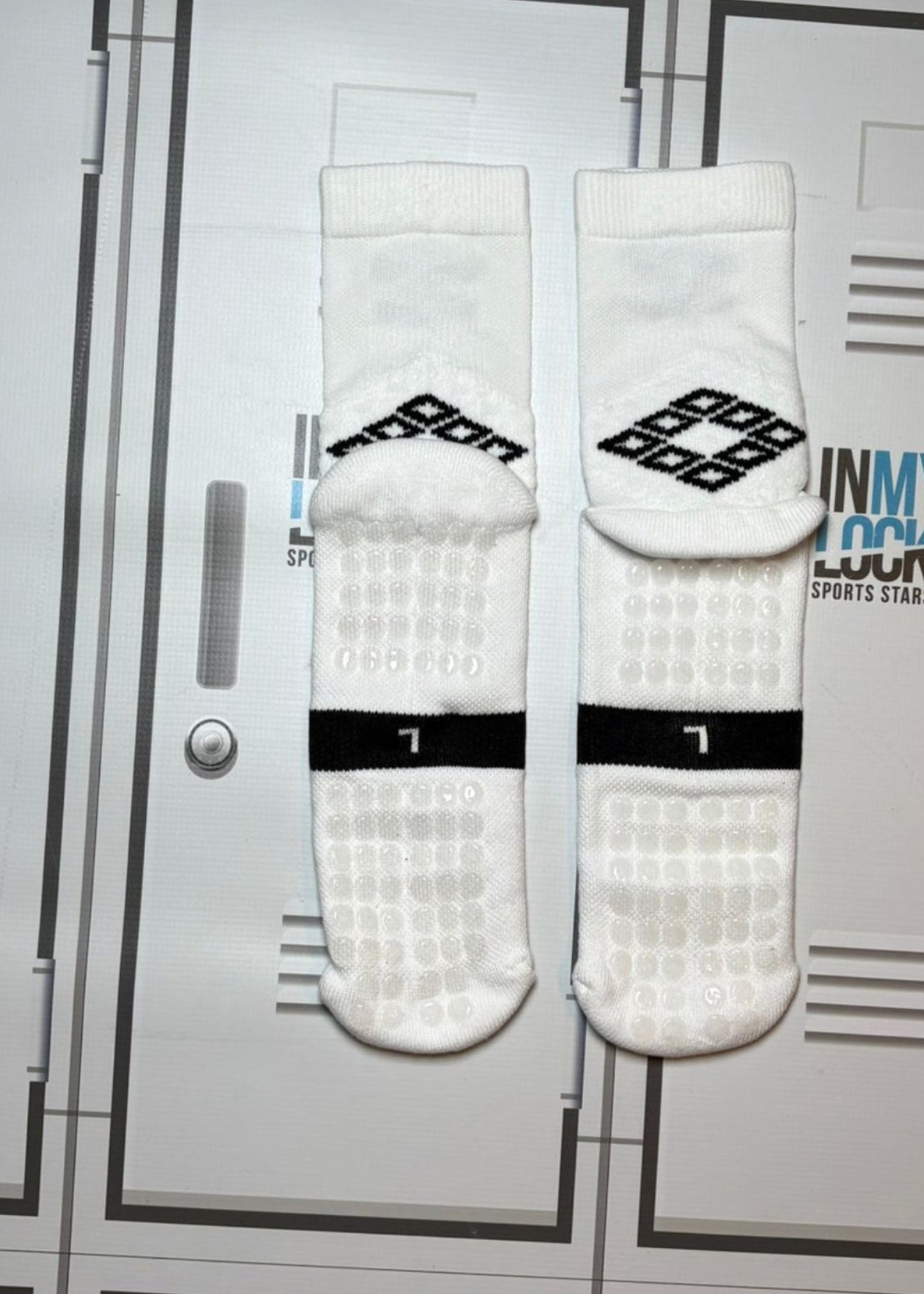 England Rugby - Umbro Protex Mid Calf Grip Socks [White]