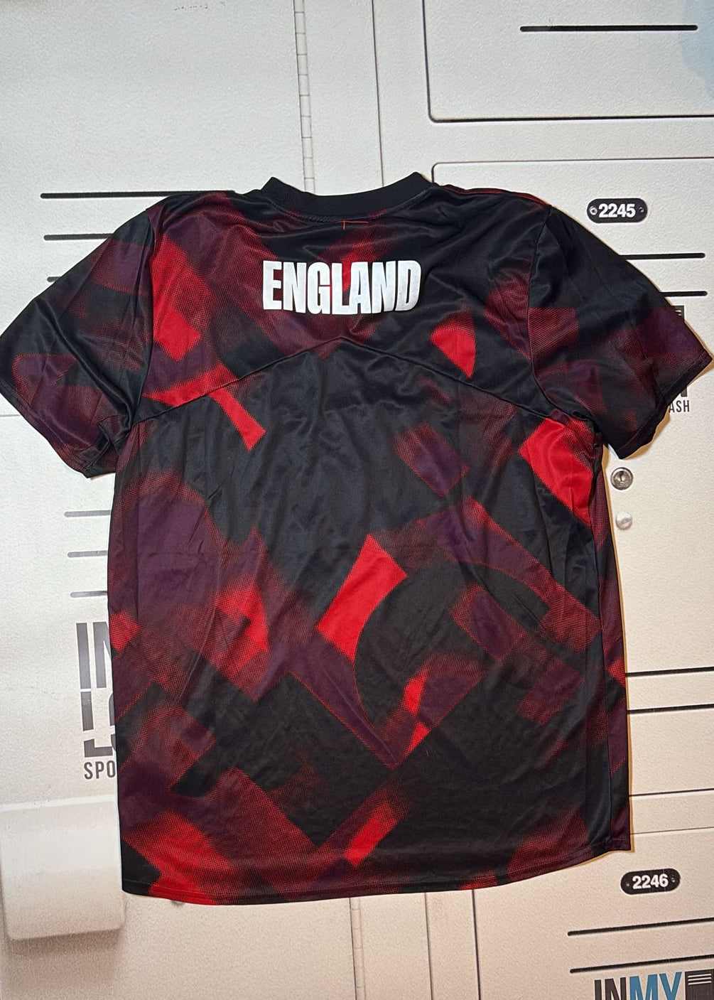 England Rugby Umbro Gym T-Shirt [Red & Black]