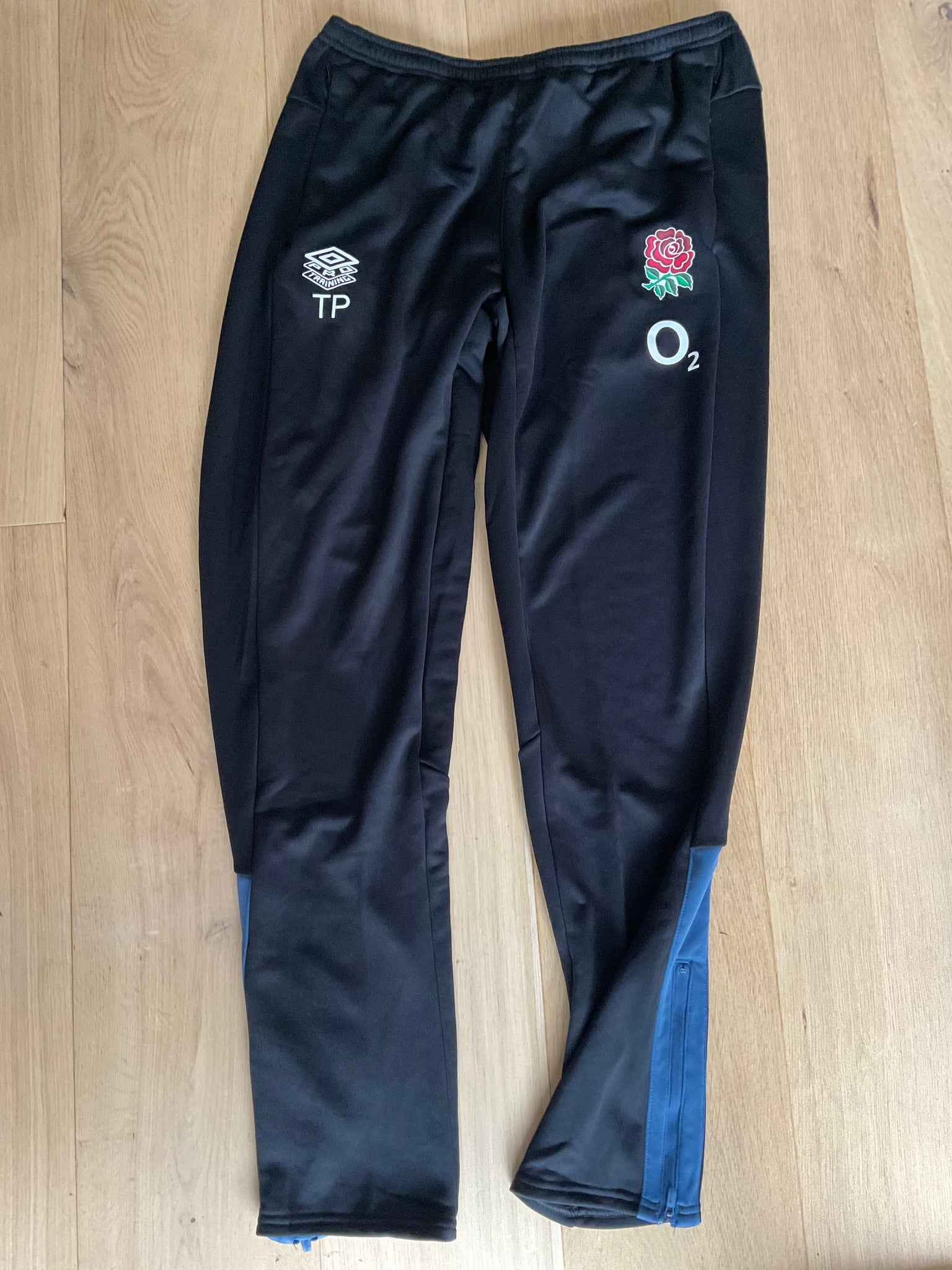 Tom Pearson - England Rugby Tapered Pants [Black with Blue]