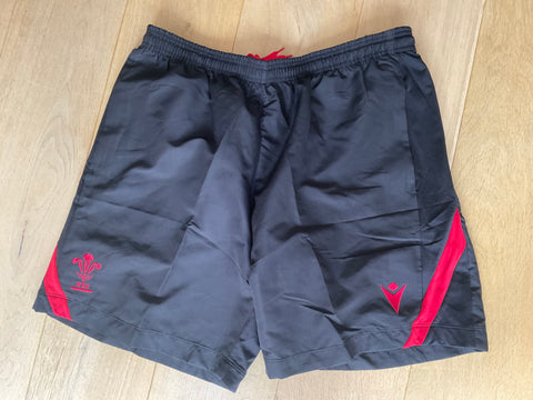 Wales - Lined Gym Shorts [Black & Red]