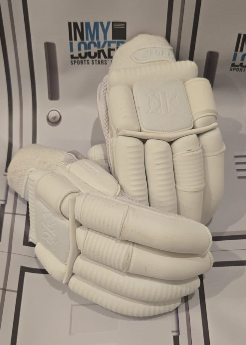 Keeley Somerset Player Worn Adult Right Hand FFWorks Batting Gloves [White]