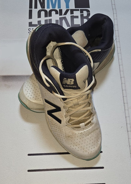 Somerset Cricket Club New Balance CK4030 Spikes [White]