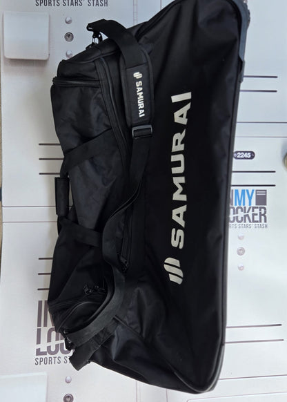 Samurai - Medium Wheeled Holdall [Black]