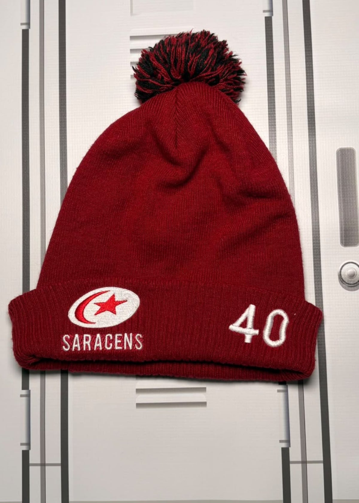 Theo Dan - Saracens Castore Bobble Hat Numbered 40 [Red]