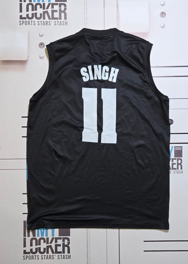 Worcester County Cricket Club Worcester Rapids Sleeveless Sweatshirt [Black & Blue]