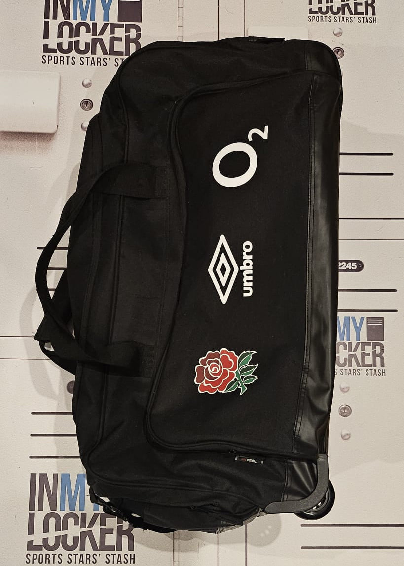 Guy Porter - England Medium Wheeled Bag [Black]